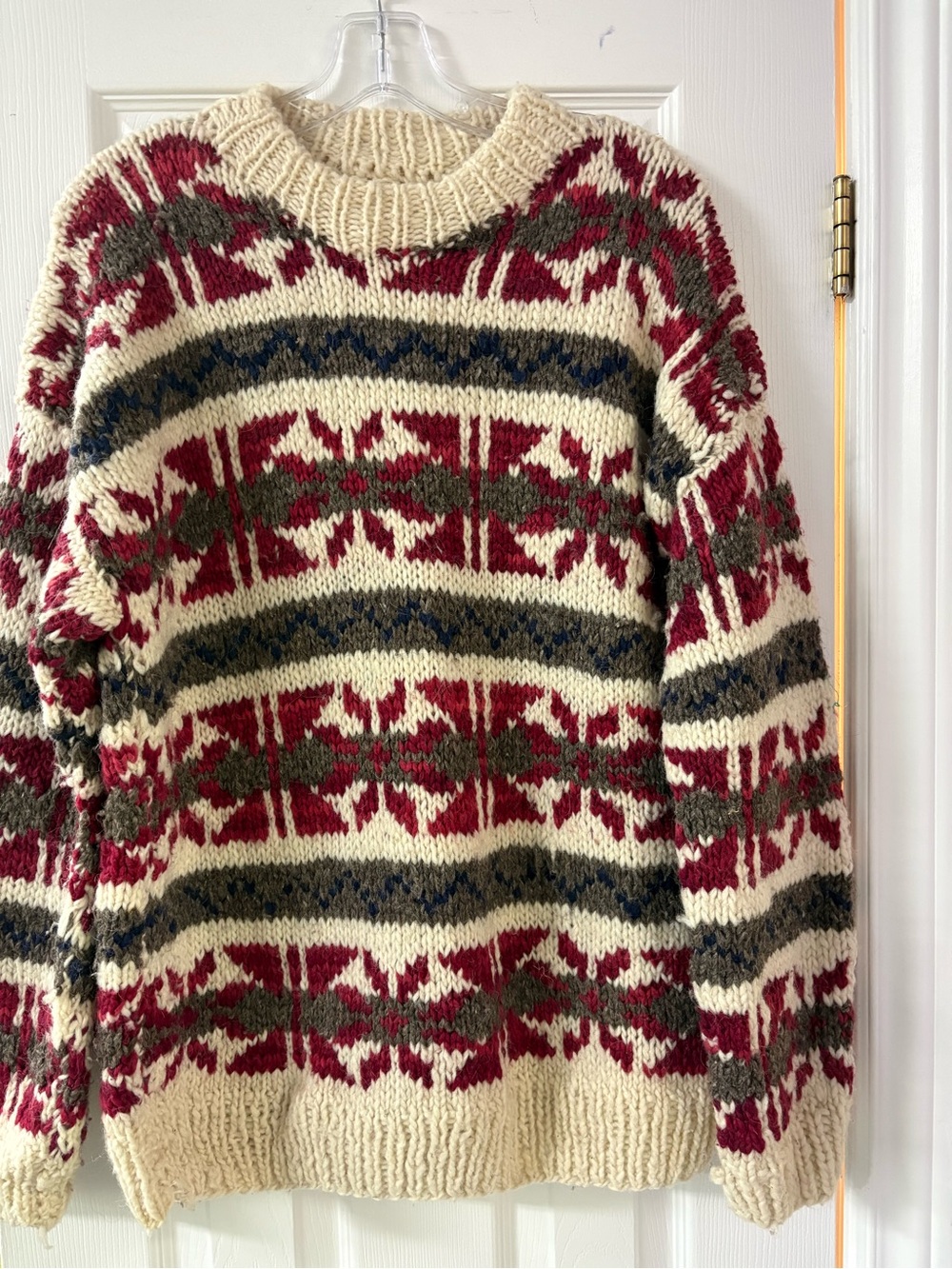 Vintage 100% Wool Handmade Cozy Cream Fair Isle Knit Sweater